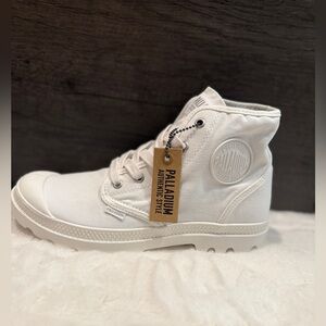 Palladium Pampa Hi Classic White High-Tops